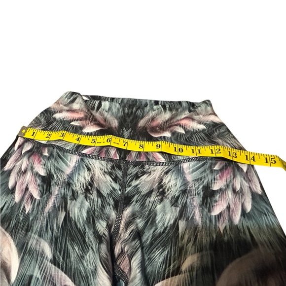 EVCR Evolution & Creation Feather Print Yoga Leggings Medium - Picture 4 of 10